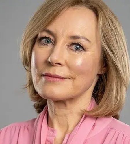Dr Sian Williams